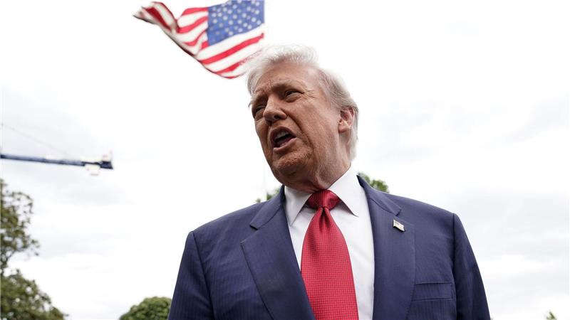 Iran-Krieg: Drohnenangriffe und Hoffnung auf neues Treffen Trump wartet auf eine Antwort aus dem Iran.