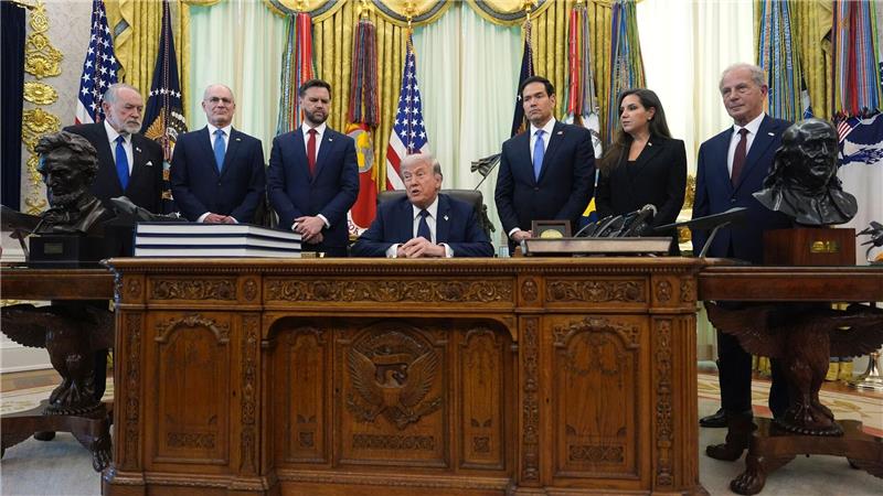 Trump will Netanjahu und Libanons Präsidenten Aoun empfangen.