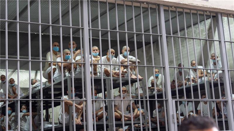Trumps Regierung hat zahlreiche mutmaßliche Gangmitglieder nach El Salvador abgeschoben. (Archivbild)