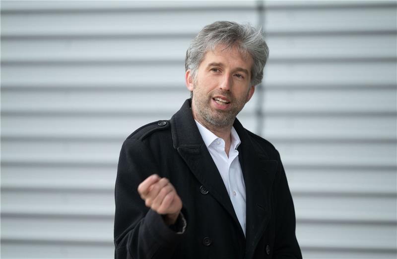 Grünen-Gruppe für neuen Kurs in der Flüchtlingspolitik Tübingens Oberbürgermeister Boris Palmer gehört zu den Unterzeichnern eines Manifests der Gruppe «Vert Realos».