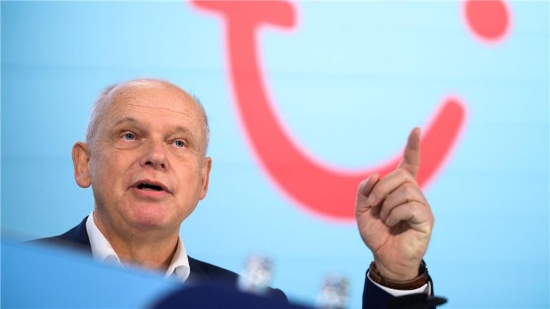 Tui-Chef Sebastian Ebel blickt trotz der geopolitischen Unsicherheiten zuversichtlich auf das zweite Geschäftshalbjahr. (Archivbild)