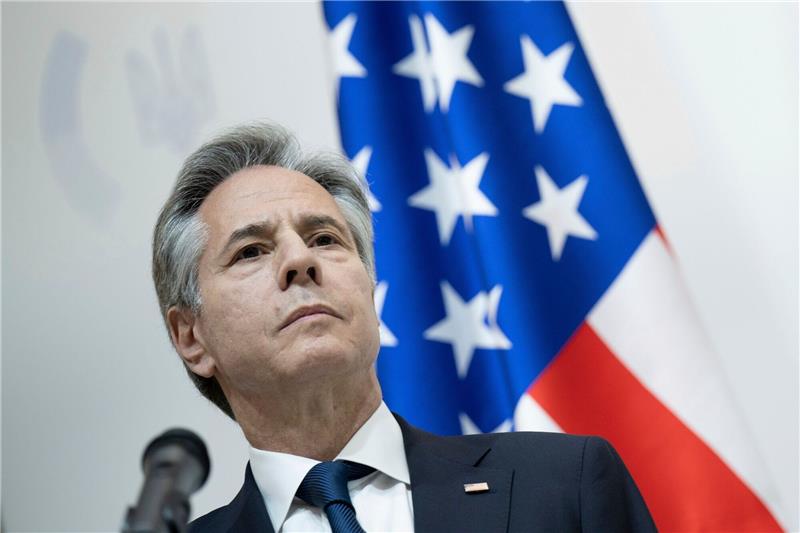 USA stellen zwei Milliarden US-Dollar Militärhilfe bereit US-Außenminister Antony Blinken in Kiew.