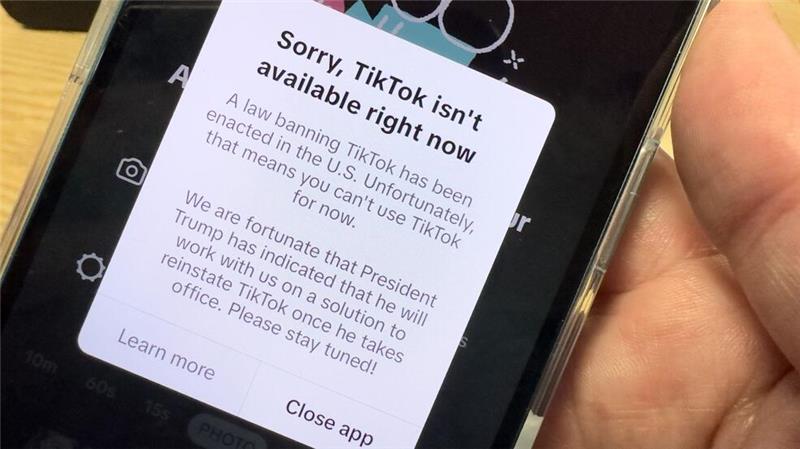 US-Nutzer bekamen in der Tiktok-App vorübergehend nur noch eine Warnmeldung zu sehen.