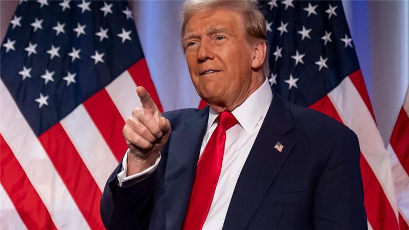 Verband: Handelskrieg mit Trump träfe Gesundheitsversorgung US-Präsident Donald Trump droht mit hohen Zöllen auf Importe aus Europa (Archivbild)