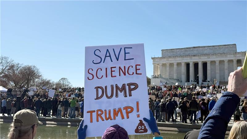 Experten: Trumps Forschungsfeindlichkeit hat Folgen für Alle US-Präsident Donald Trump gilt nicht als Freund von Bildung und Wissenschaft.