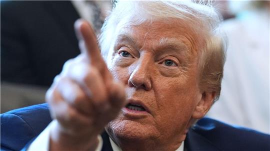 US-Präsident Donald Trump stellt sich hinter die Demonstranten im Iran. (Archivbild)