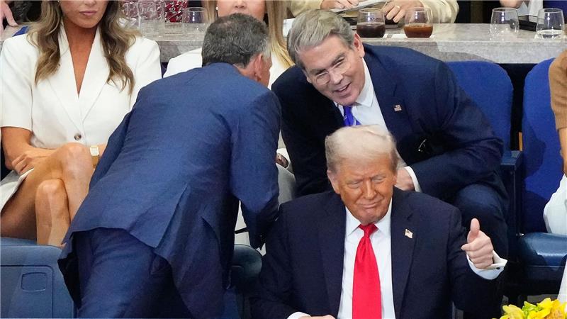 US-Präsident Donald Trump verfolgte das Finale auf der Tribüne.