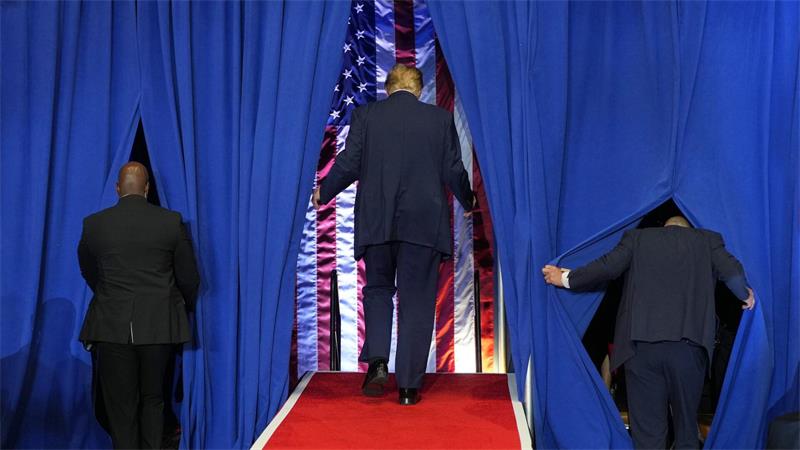 US-Präsident Donald Trump verlässt eine Veranstaltung.