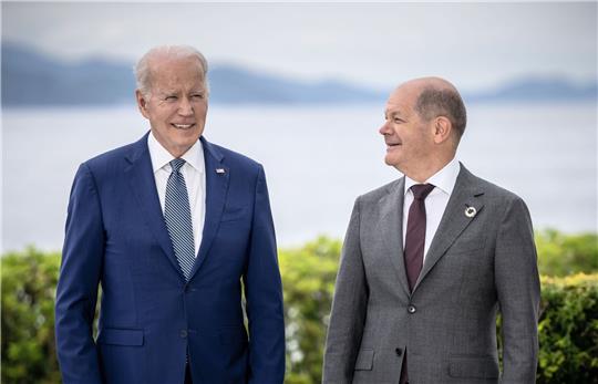 US-Präsident Joe Biden (l) und Bundeskanzler Olaf Scholz wollen sich am Freitag in Washington treffen.