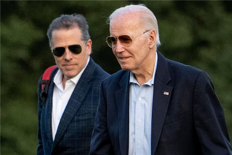 Der Sohn als Wahlkampf-Ballast: Anklage gegen Hunter Biden US-Präsident Joe Biden mit seinem Sohn Hunter in Washington.