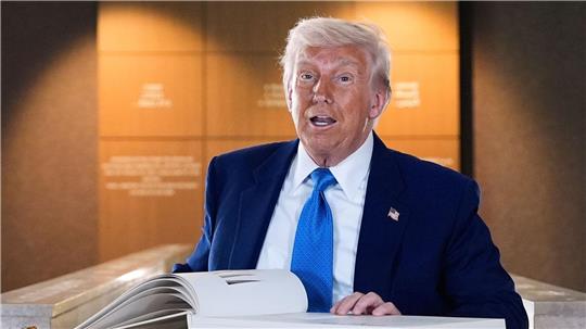 US-Präsident Trump drängt den Iran zu schnellem Handeln in den Atomgesprächen mit seiner Regierung.