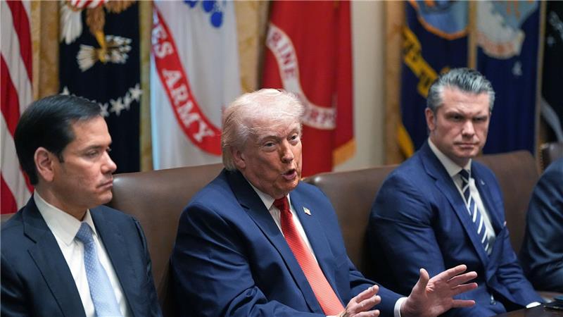 Witkoff sieht Chance auf Iran-Deal - Krieg tobt weiter US-Präsident Trump droht dem Iran.