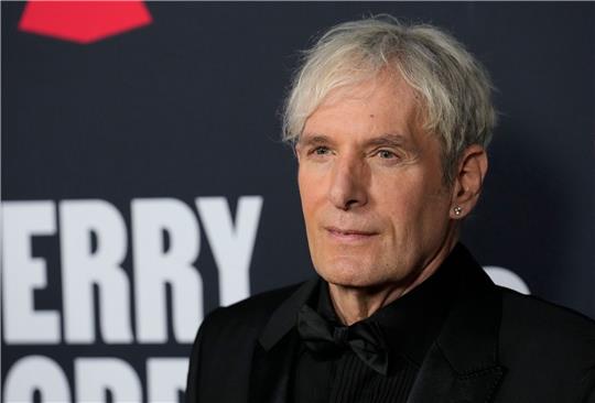 US-Sänger Michael Bolton hat sich einer Hirntumor-Operation unterziehen müssen.