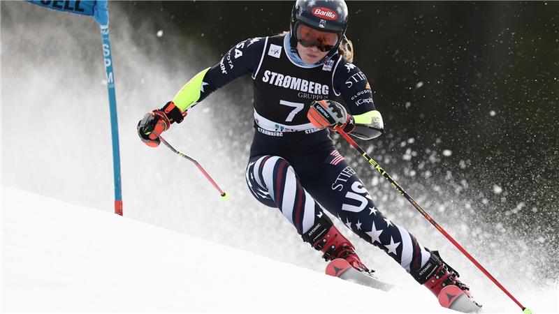 US-Skistar Mikaela Shiffrin holt den Sieg im Gesamtweltcup. 