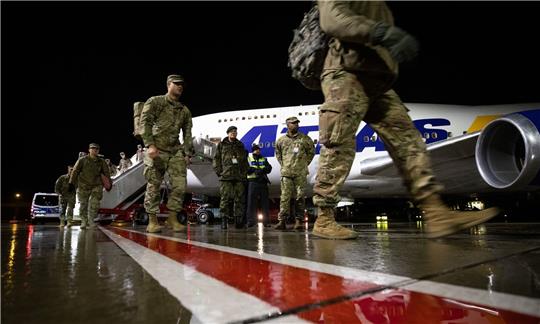 US-Soldaten bei ihrer Ankunft in Deutschland zum «Defender»-Manöver im Jahr 2020.