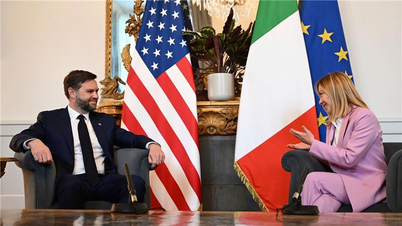 US-Vize JD Vance beim Treffen mit Italiens MInisterpräsidentin Giorgia Meloni.
