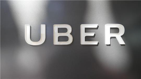Uber wird künftig in Deutschland auch den Transport von Gegenständen vermitteln.