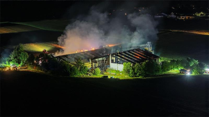 Über 1.000 Schweine wurden bei dem Brand getötet.