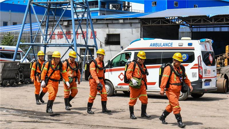 Über 700 Rettungskräfte wurden im Zuge des Unglücks mobilisiert.