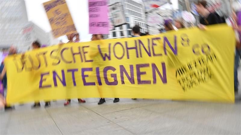 Vergesellschaftung soll kommen – was könnte sie bringen? Über das Thema wird schon seit Jahren in Berlin gestritten. Bei einem Volksentscheid eine Mehrheit für diese Maßnahme aus. (Archivbild)