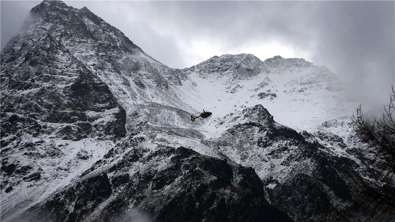 Lawinen-Drama in Südtirol: Fünf Deutsche tot Über dem Ortlergebirge hingen am Wochenende dichte Wolken.
