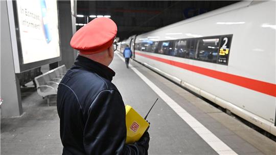Über die konkreten Inhalte des Verhandlungsstands wollten sich die Tarifparteien nicht äußern. (Symbolbild)
