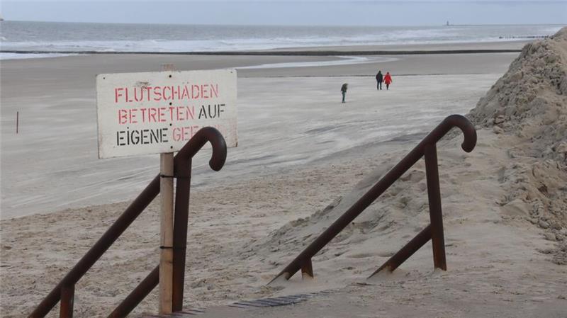 Sturmflutsaison verläuft in Niedersachsen bislang ruhig Über nötige Küstenschutzmaßnahmen wollen Experten am Ende der laufenden Sturmflutsaison entscheiden. (Archivfoto)