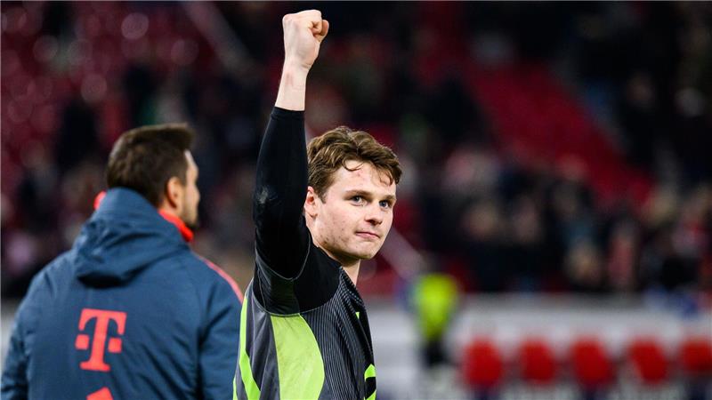 Famose Bayern: Jetzt auch noch Meister der Rotation Überzeugte beim Münchner Sieg in Stuttgart: Torwart Jonas Urbig.