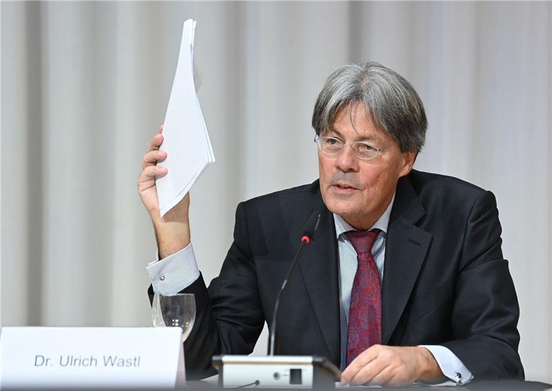 Ulrich Wastl von der Münchner Anwaltskanzlei Westpfahl Spilker Wastl. Die Kanzlei war vom Münchner Erzbistum mit einem Gutachten über Missbrauchsfälle beauftragt worden. (Archivbild)