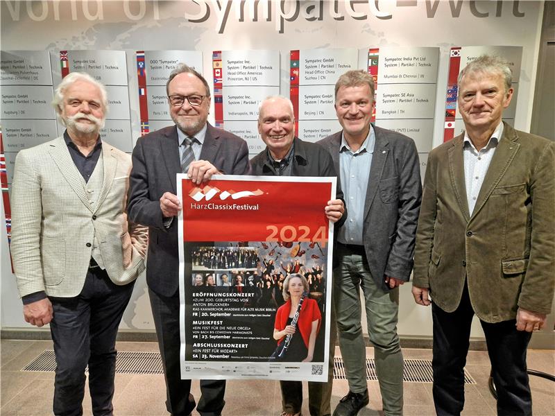 Harz-Classix: Es gibt noch immer keinen Ersten Vorsitzenden Ulrich Windaus, Prof. Thomas Hanschke, Prof. Hans-Christian Wille, Arno Janssen und Dr. Detlef Niebuhr (v.l.) engagieren sich in Vorstand und Beirat. Foto: Knoke