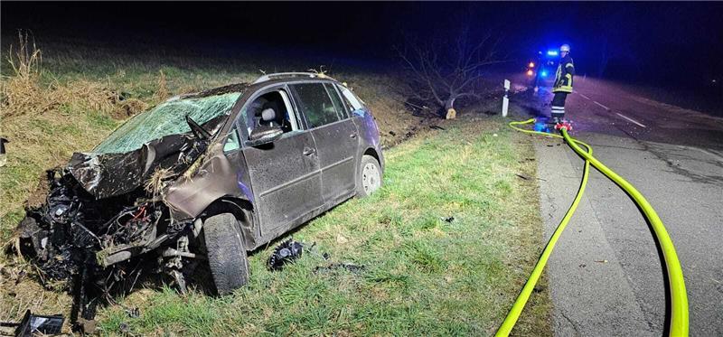Um 4.45 Uhr kam es auf der Landstraße 500 zu einem Verkehrsunfall. Foto: Freiwillige Feuerwehr Hornburg