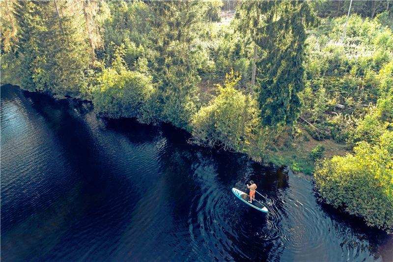 Diese Konzepte der TU Clausthal werden gefördert Um Umwelt, Ressourcen und Nachhaltigkeit geht es in der Lehrveranstaltung von Professor Benjamin Leiding, die auch an der Ostfalia Hochschule sowie der Universität Göttingen angeboten wird. Foto: Kreutzmann/TU Clausthal