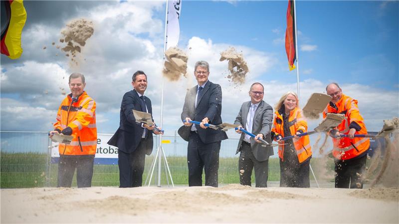 Umstrittene A20 - Start für Bauarbeiten in Niedersachsen Um den ersten Bauabschnitt der Küstenautobahn wurde jahrelang gerungen.