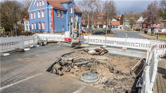 Offene Fahrbahn im Zellbach.