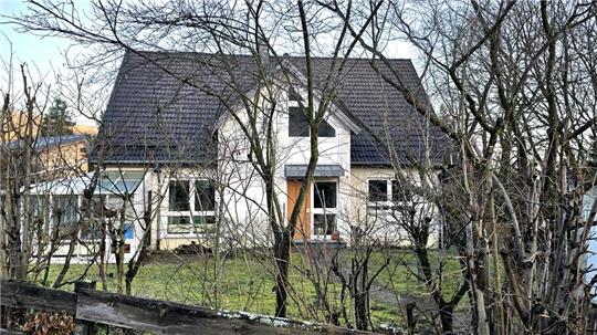 Um dieses Haus geht es beim Rechtsstreit zwischen der Naturschutzstiftung und einer Klägerin.