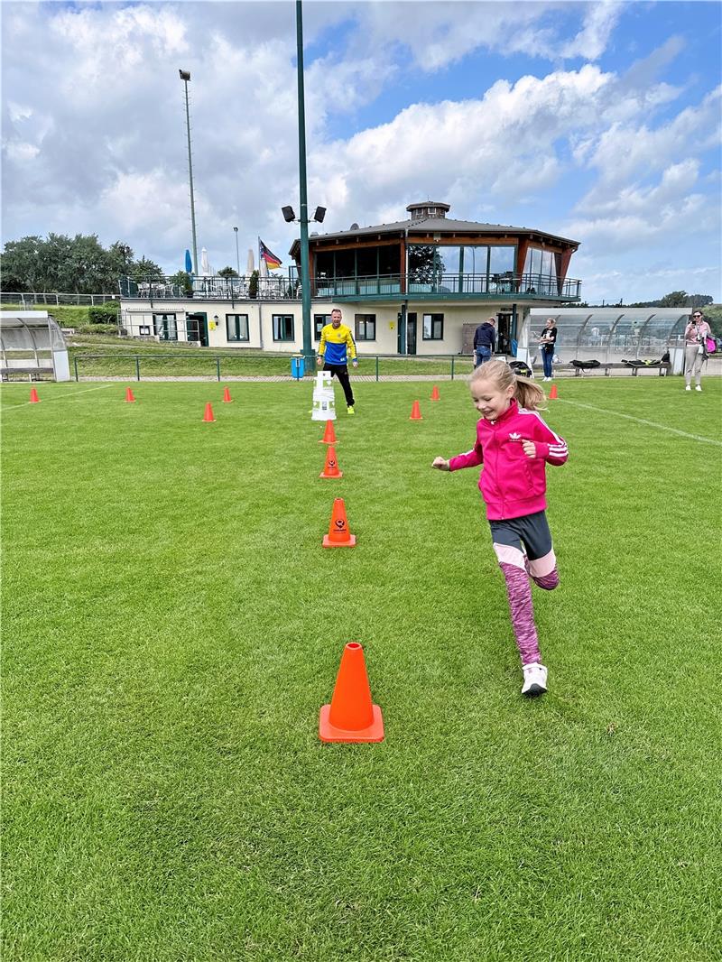 TSG Bad Harzburg präsentiert sich beim Spielefest Und die neue Sportstation der TSG ermöglicht die Zeitnahme ohne großen Aufwand nur mit Tracker und Lichtschranke.