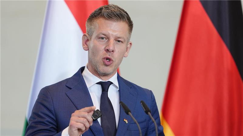 Ungarns Wende öffnet Tür für EU-Beitrittsgespräche mit Kiew Ungarns Ministerpräsident Magyar ließ verhandeln - und räumte so den Minderheitenstreit mit der Ukraine aus dem Weg. (Archivbild)