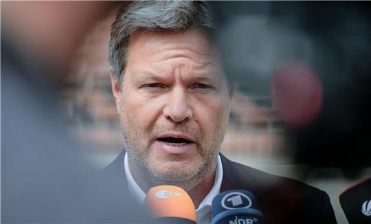Ungewöhnliche Initiative in einer ernsten Situation: Um Deutschlands Gasverbrauch zu senken, schlägt Wirtschaftsminister Habeck unter anderem vor, verstärkt Kohlekraftwerke zum Einsatz zu bringen.