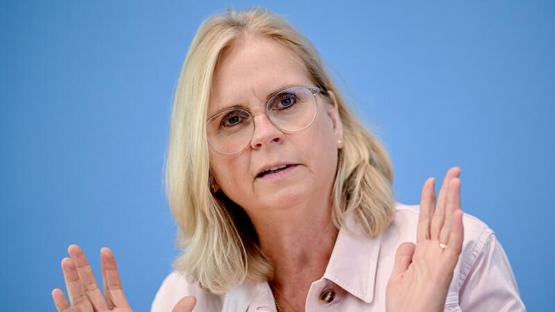 Unionsfraktionsvize Lindholz erwartet Aufklärung über Attentat. (Archivbild)