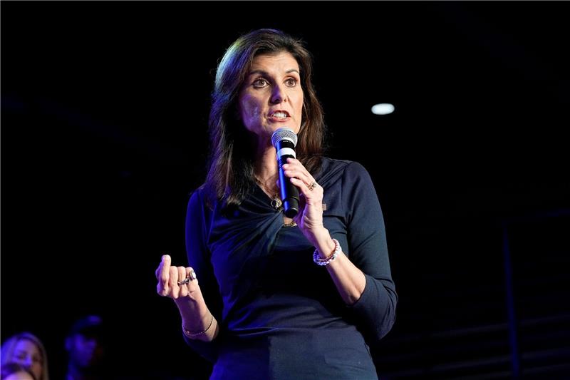 Nikki Haley: Werde Trump wählen Unmittelbar nach ihrem Ausstieg hatte Haley demonstrativ darauf verzichtet, Trump ihre Unterstützung auszusprechen.