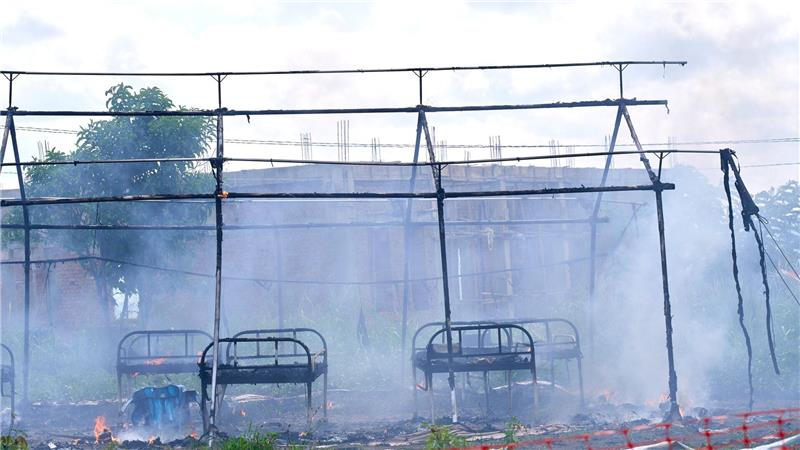 Ebola-Ausbruch im Kongo – WHO kämpft gegen Misstrauen Unsicherheit, Abgeschiedenheit der Region und schwache Infrastruktur machen den Einsatz schwierig.