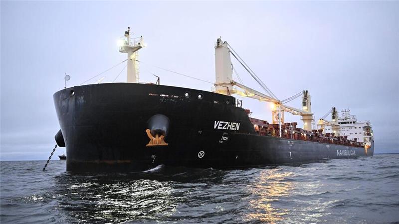 Neuer Sabotage-Verdacht in der Ostsee Unter Verdacht: das Frachtschiff „Vezhen“.
