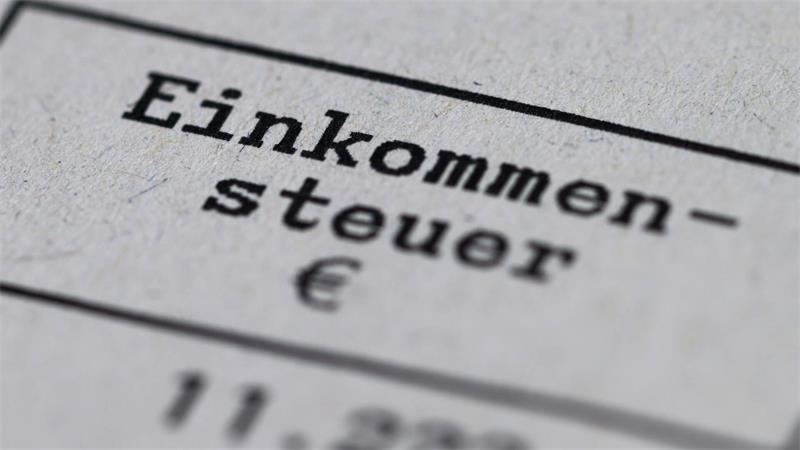 Unter anderem Profisportvereine müssen womöglich höhere Steuern zahlen. (Illustration)