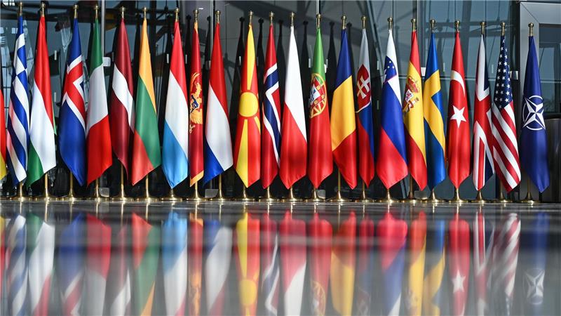 Unter dem Druck der USA erhöhen die europäischen Nato-Staaten und Kanada ihre Verteidigungsausgaben. Der Zuwachs wird aber schon wieder schwächer. (Archivbild)