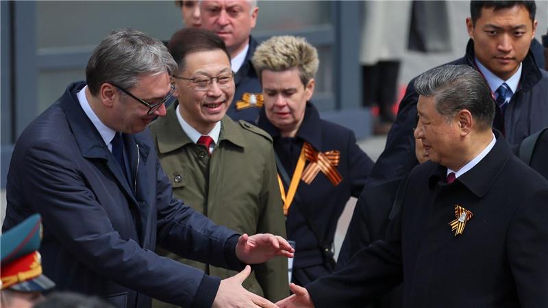 Parade im Krieg - Putin feiert Sieg über Nazideutschland Unter den internationalen Gästen waren Chinas Partei- und Staatschef Xi Jinping, und auch der serbische Staatschef Aleksandar Vucic.