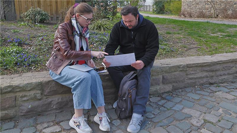 Unterwegs gilt es, Schlösser und Codes zu knacken und verwirrende Botschaften zu entschlüsseln.