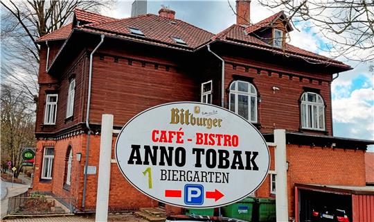 Unverkennbar und schon von Weitem sichtbar: Das Anno Tobak in Clausthal-Zellerfelds Osteröder Straße 4.