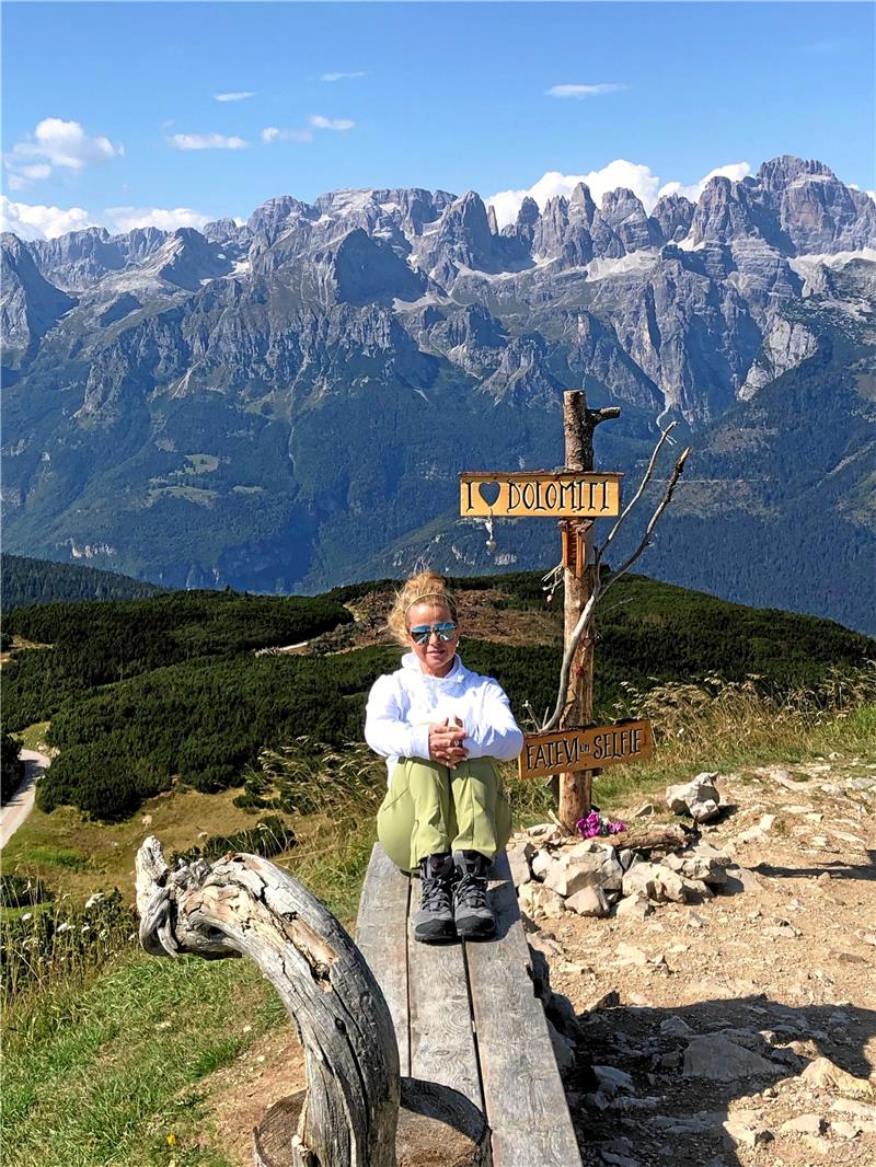 Urte Schwerdtner will hoch hinaus – wie hier beim Urlaub in den Dolomiten.  Foto: Privat