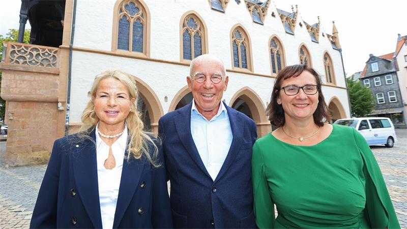 Urte Schwerter, Oberbürgermeisterin der Stadt Goslar, Hans-Joachim Tessner, und TU-Präsidentin Dr. Sylvia Schattauer 