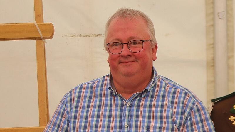 Seit 60 Jahren hat die Schützengesellschaft weibliche Mitglieder Uwe Lohde sichert sich die Bürgerscheibe.